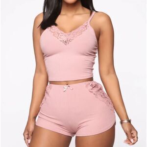 NWT Fashion Nova Size M Bedroom Cuddle Pajama Set Ribbed Lace Detailing Rose